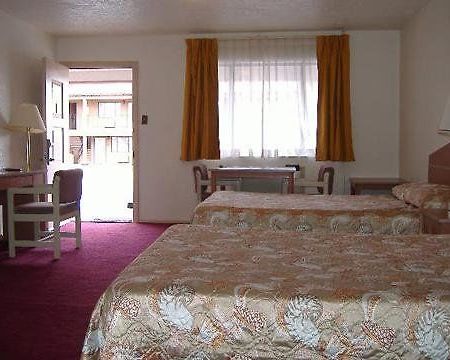Rodeway Inn Сокоро Стая снимка